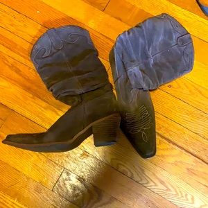 Steve Madden Suede cowgirl boots